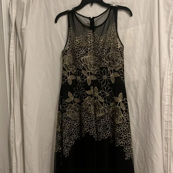 Tahiti Black / Gold lace Party Dress - Picture 3 of 4